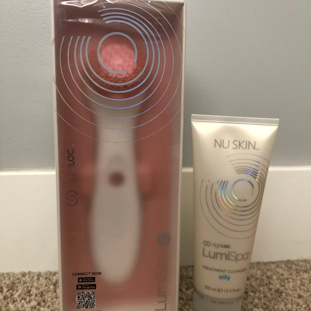 ageLOC Pink LumiSpa® iO + Cleanser